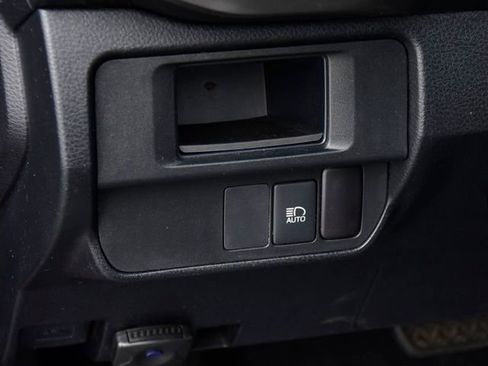 Used 2019 Toyota Tacoma SR5 image 24