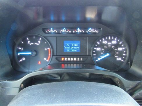 Used 2017 Ford F550 2WD Crew Cab Super Duty image 44