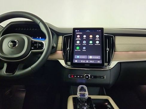 New 2026 Volvo XC90 B5 Core w/ Protection Package Premier AWD/4WD image 25