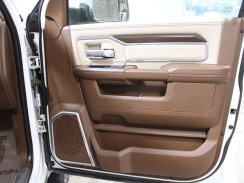 Used 2022 RAM 3500 Laramie image 25