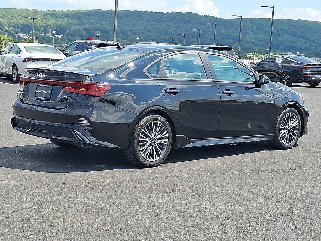 Certified 2023 Kia Forte GT-Line w/ GT-Line Premium Package FWD image 6