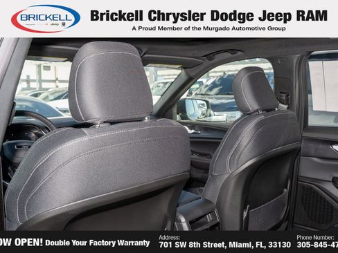 New 2025 Jeep Grand Cherokee Laredo X image 17