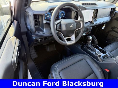 New 2025 Ford Bronco Badlands w/ Sasquatch Package image 14