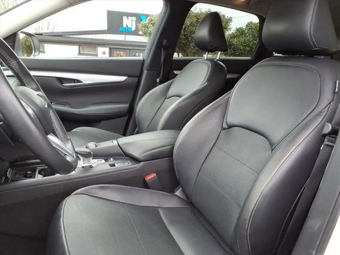 Used 2022 INFINITI QX50 Essential image 26