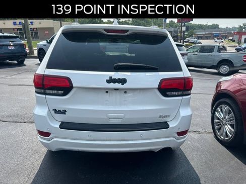 Used 2018 Jeep Grand Cherokee Altitude AWD/4WD image 4