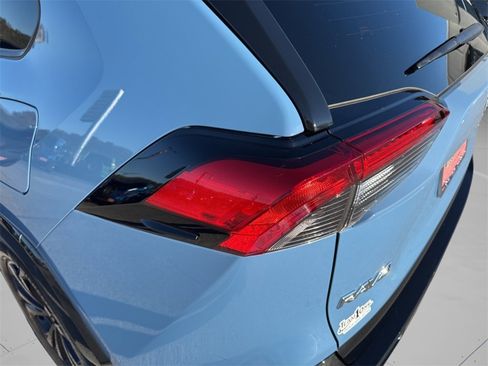 Used 2025 Toyota RAV4 SE image 26