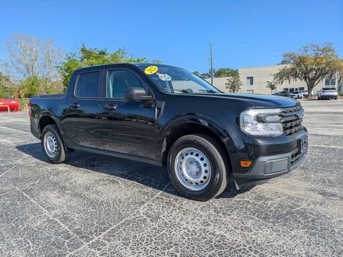 Used 2022 Ford Maverick XL image 2