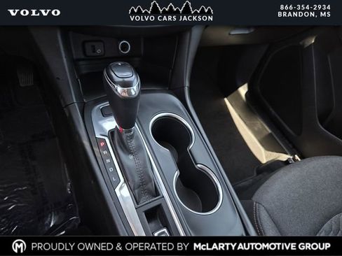 Used 2018 Chevrolet Equinox LT AWD/4WD image 11