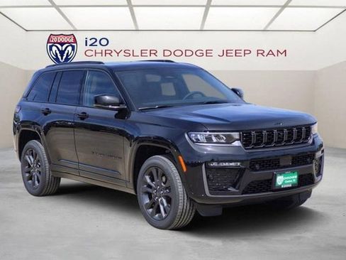 New 2026 Jeep Grand Cherokee Limited image 1