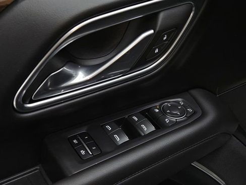 Certified 2024 Chevrolet Tahoe High Country w/ Premium Package image 11