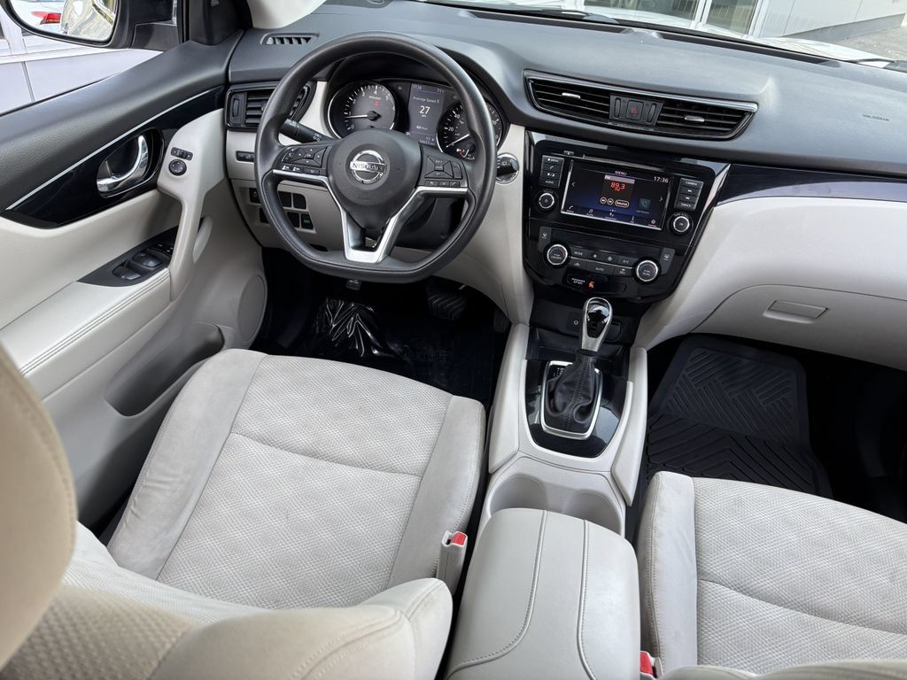 Used 2019 Nissan Rogue Sport SV AWD/4WD image 19