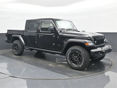 Used 2024 Jeep Gladiator Sport image 6