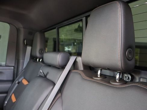 Used 2022 GMC Sierra 2500 AT4 w/ AT4 Preferred Package image 44