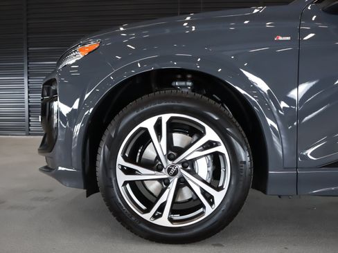 New 2027 Audi Q6 e-tron Premium Plus AWD/4WD image 4