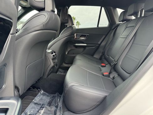 Certified 2025 Mercedes-Benz GLC 300 image 16