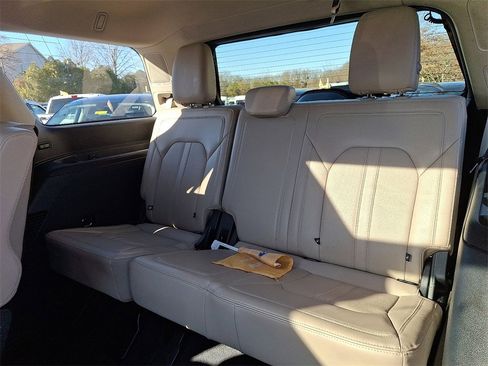 Certified 2023 Ford Expedition Limited image 10
