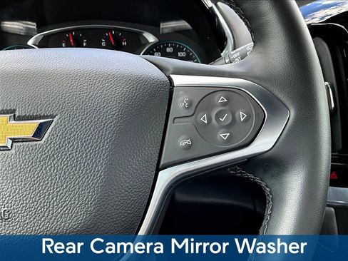 Used 2023 Chevrolet Traverse LT w/ LT Premium Package AWD/4WD image 16