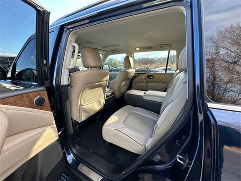 Used 2022 Nissan Armada SL w/ Captain's Chairs Package image 19