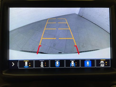 Used 2020 Chevrolet Silverado 1500 LTZ w/ LTZ Premium Package image 18