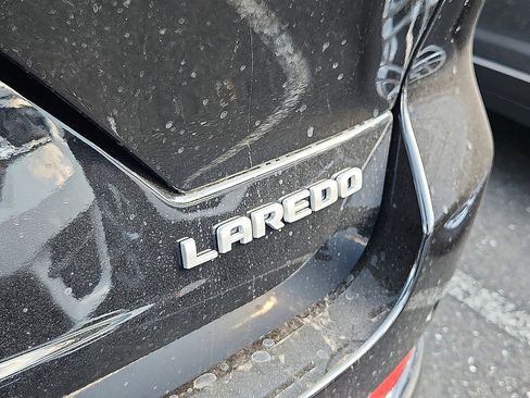 New 2025 Jeep Grand Cherokee Laredo X w/ Luxury Tech Group I image 5