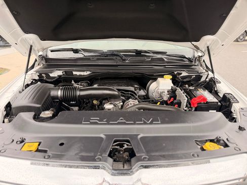 Used 2019 RAM 1500 Laramie AWD/4WD image 60