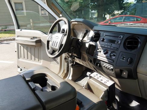 Used 2010 Ford F350 XL image 30