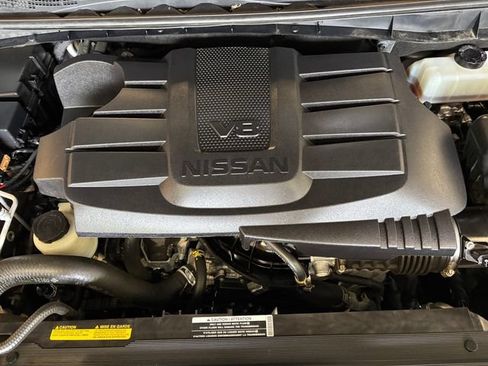Used 2023 Nissan Titan PRO-4X w/ Pro-4x Convenience Package AWD/4WD image 20