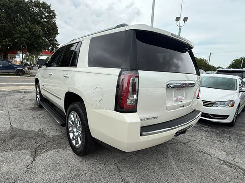 Used 2015 GMC Yukon Denali w/ Touring Package AWD/4WD image 3