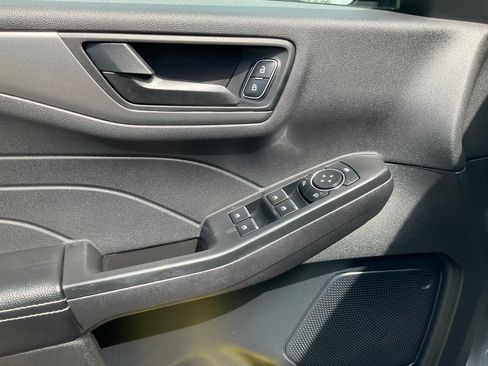 Used 2025 Ford Escape Active AWD/4WD image 15