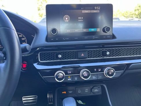 Used 2025 Honda Civic Sport image 10