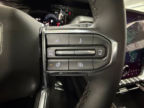 New 2026 GMC Yukon XL Denali w/ Denali Reserve Package image 18