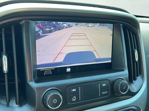 Used 2019 Chevrolet Colorado LT w/ LT Convenience Package AWD/4WD image 9