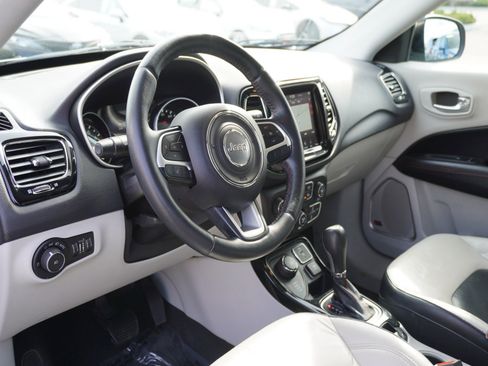 Used 2017 Jeep Compass Limited image 22