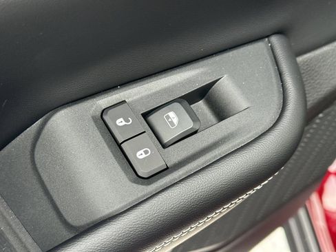 New 2025 Jeep Grand Cherokee Limited image 31