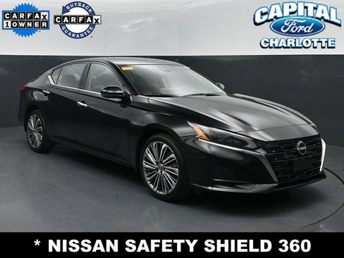 Used 2024 Nissan Altima 2.5 SL AWD/4WD image 3