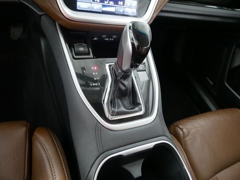 Used 2020 Subaru Outback Touring XT image 24