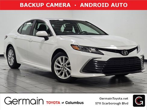 Used 2024 Toyota Camry LE image 1