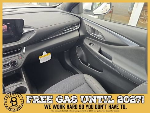 New 2026 Buick Envista Preferred w/ Convenience I Package FWD image 14