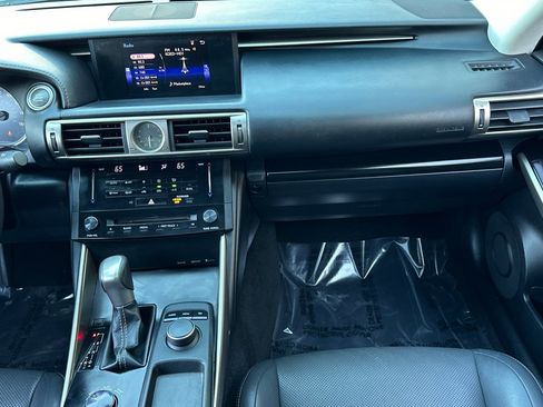 Used 2014 Lexus IS 250 image 28
