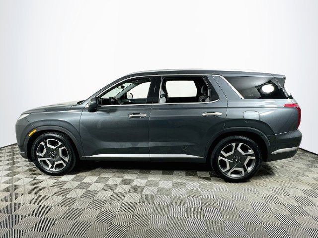 Used 2023 Hyundai Palisade SEL w/ Premium Package FWD image 6