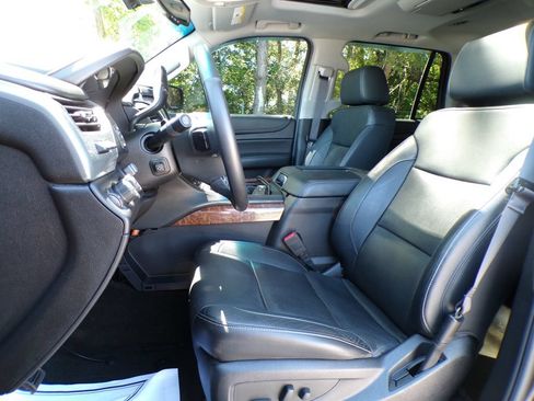 Used 2017 Chevrolet Tahoe Premier AWD/4WD image 13