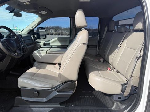 Used 2017 Ford F250 XL w/ Power Equipment Group image 25