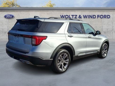 Certified 2025 Ford Explorer Active w/ Active Comfort Package image 6
