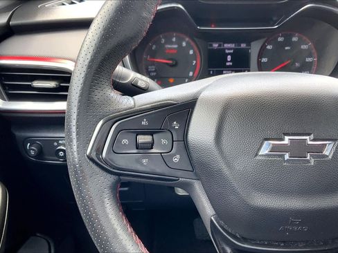 Used 2022 Chevrolet TrailBlazer RS FWD image 23