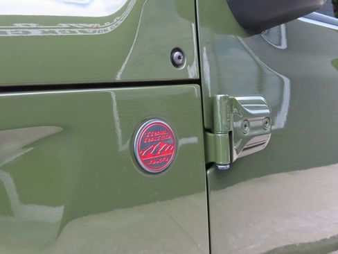 Used 2021 Jeep Wrangler Unlimited Rubicon AWD/4WD image 16