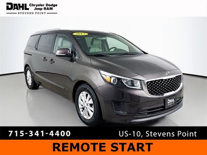 Used 2017 Kia Sedona LX w/ LX Essentials Premium Package