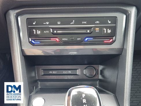 Used 2022 Volkswagen Tiguan SE FWD image 26