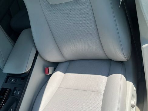 Used 2011 Lexus RX 350 AWD w/ Premium Pkg image 39