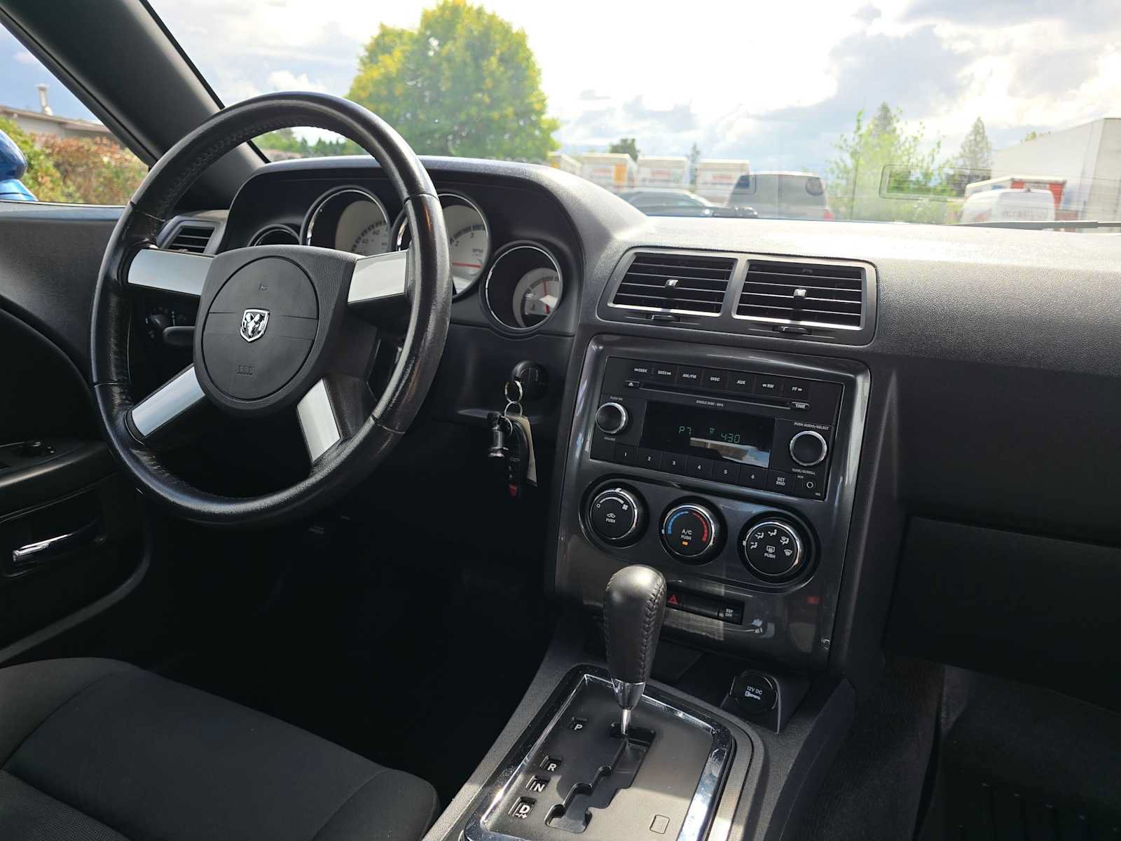 Used 2010 Dodge Challenger R/T RWD image 11