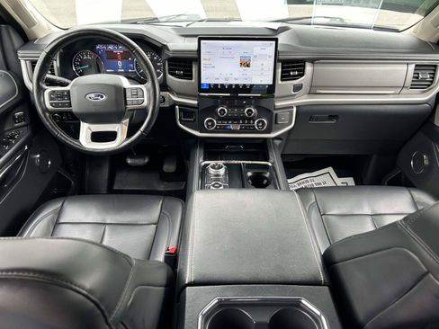 Used 2023 Ford Expedition XLT AWD/4WD image 17